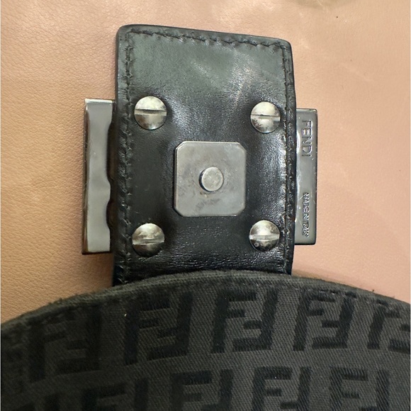 Fendi Mamma Baguette Zucca Print โจ - Picture 4 of 8